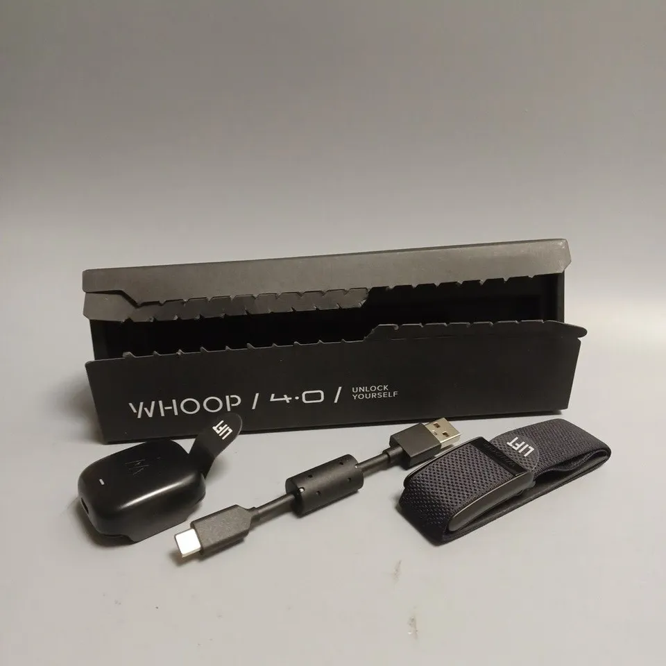 BOXED WHOOP 4.0 WEARABLE FITNESS & ACTIVITY TRACKER