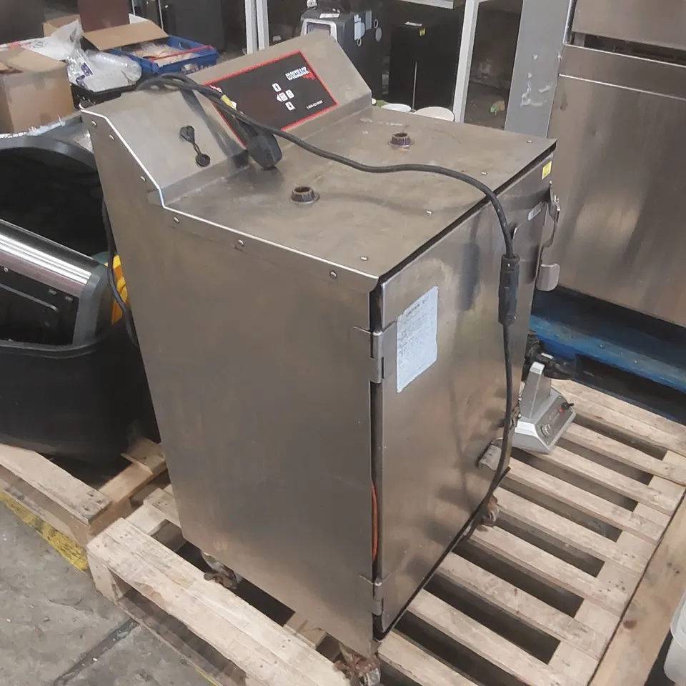 COOKSHACK SM070 COMMERCIAL SMOKER