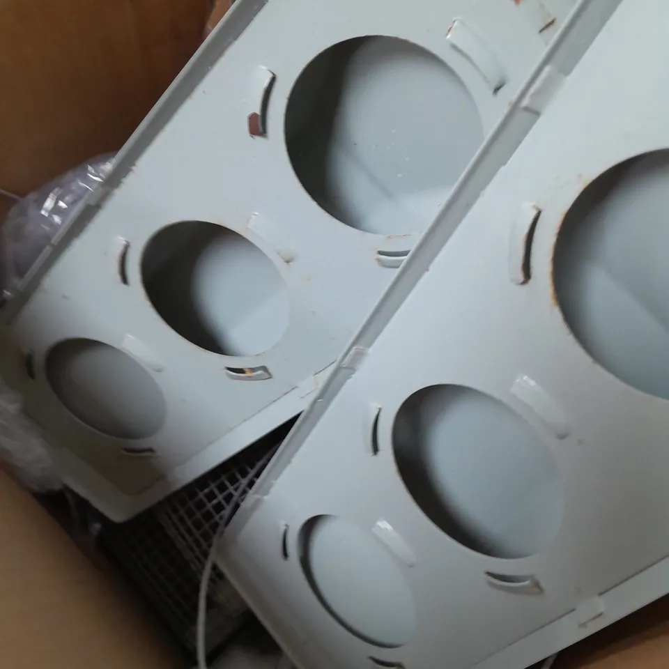 GRUMPY GARDENER TRIPLE TUBE BIRD FEEDER