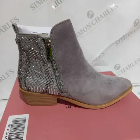 MODA IN PELLE KATREENA CRYSTAL ANKLE BOOT - UK SIZE 5