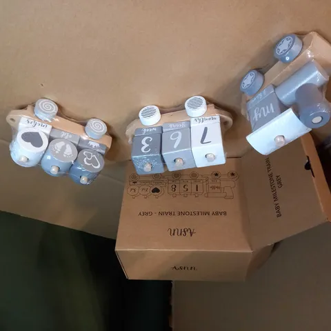 BOXED BABY MILESTONE TRAIN - GREY