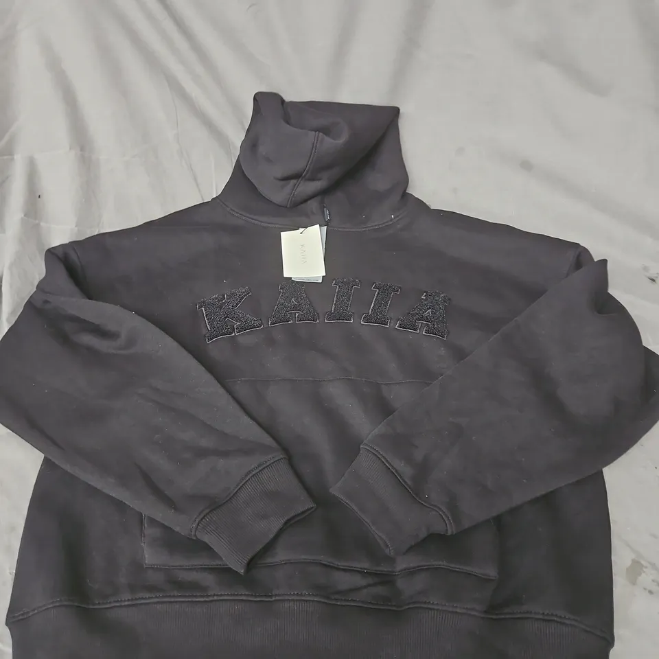 KAIA SLOGAN OVERSIZED HOODIE – BLACK ON BLACK, SIZE 6