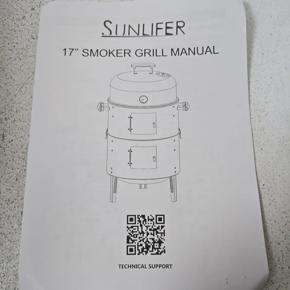BOXED SUNLIFER 17" SMOKER GRILL
