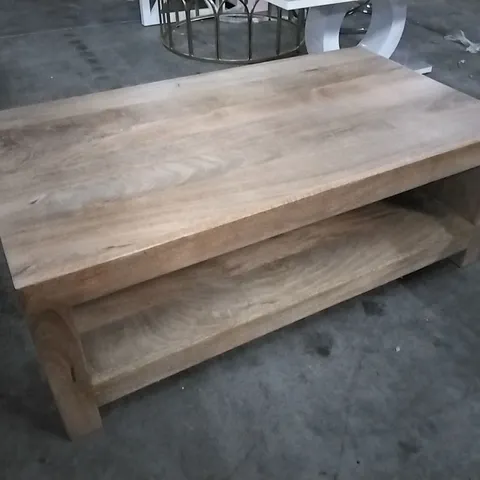 WOOD COFFEE TABLE WITH STORAGE 