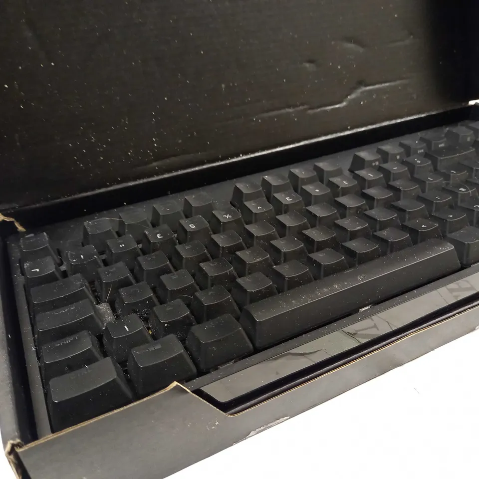 LOGITECH G PRO MECHANICAL GAMING KEYBOARD 