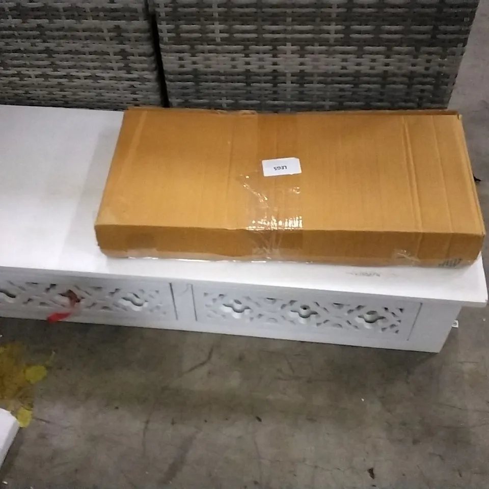 DESIGNER WHITE CHEST 1 DRAWER WITH LEGS