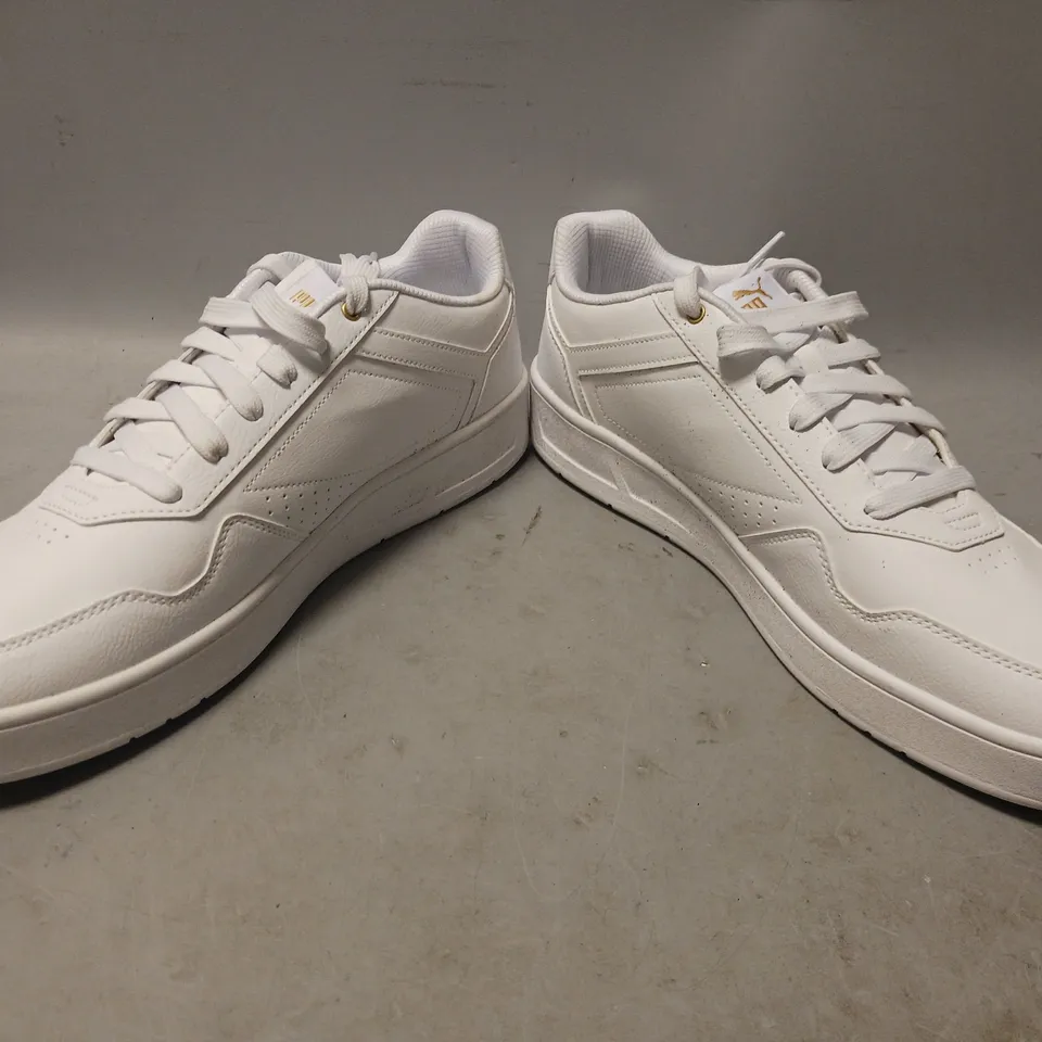 PAIR OF PUMA SHOES IN WHITE UK SIZE 12