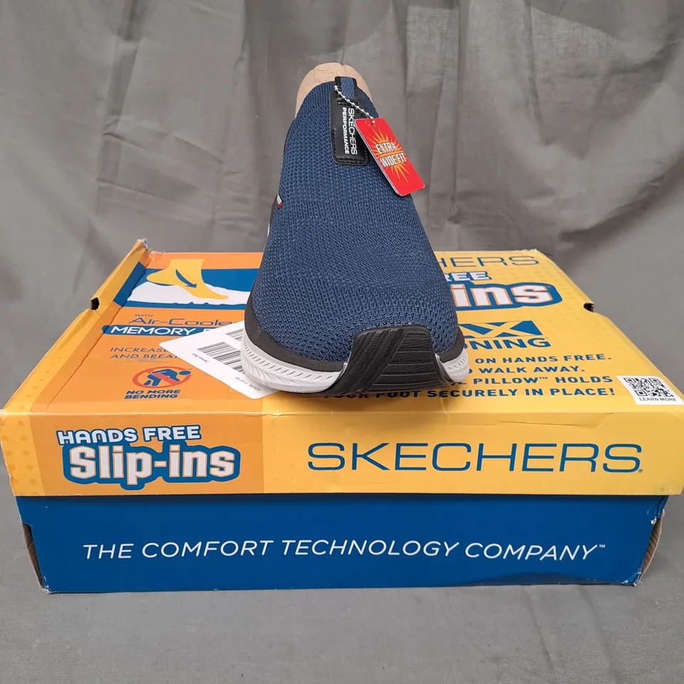 BOXED PAIR OF SKECHERS MAX CUSHIONING PREMIER 2.0 SHOES IN NAVY UK SIZE 9