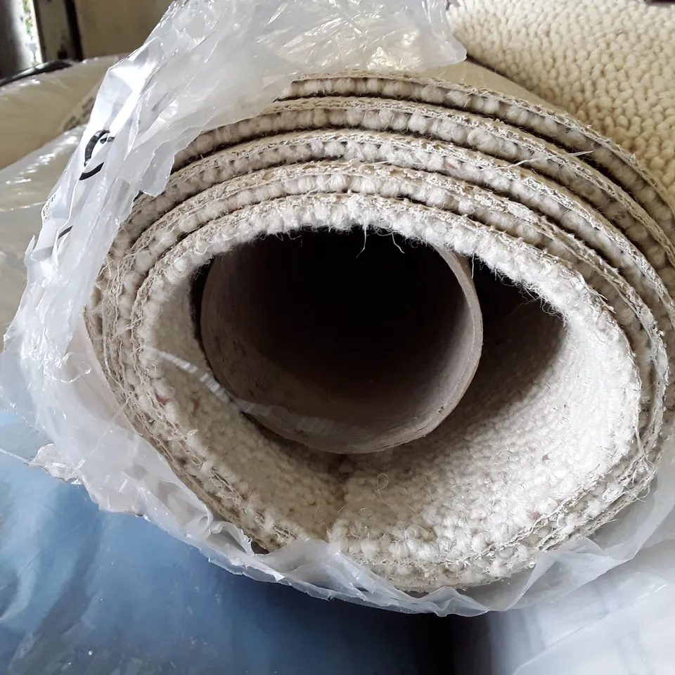 ROLL OF QUALITY CORSA 2141/0610 AR SCOURED CARPET APPROXIMATELY 3.4×5M