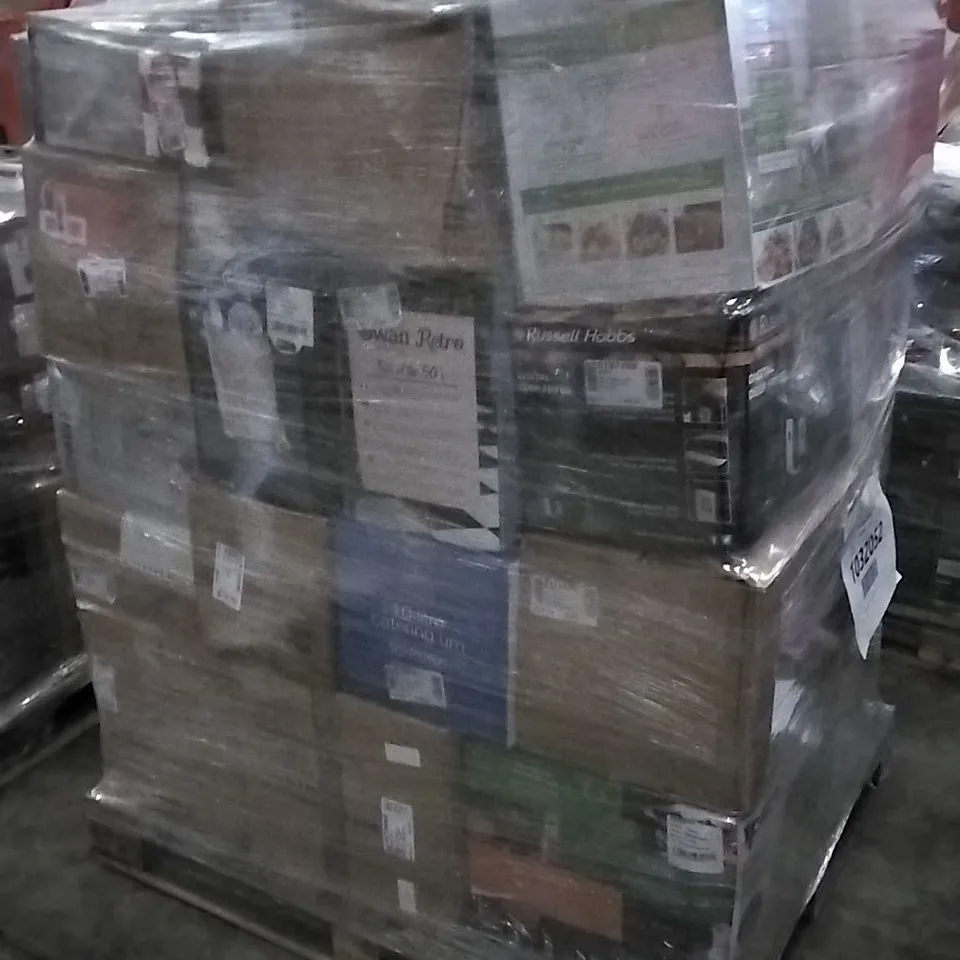 PALLET OF APPROXIMATELY 41 UNPROCESSED RAW RETURN HOUSEHOLD AND ELECTRICAL GOODS TO INCLUDE;