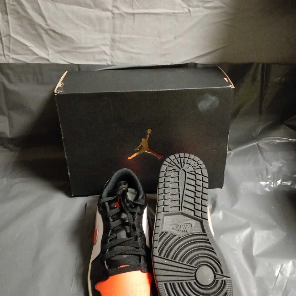 NIKE JORDAN SNEAKERS – BLACK, WHITE & ORANGE – BOXED - SIZE UK 7 