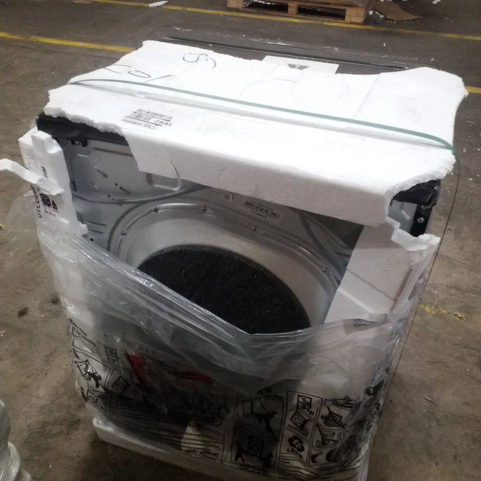 BEKO 1-8KG CONDENSER TUMBLE DRYER IN BLACK 