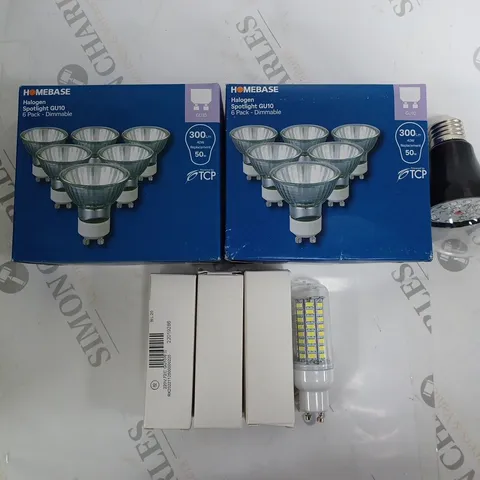 BOX OF APPROXIMATELY 15 ASSORTED LIGHT BULBS