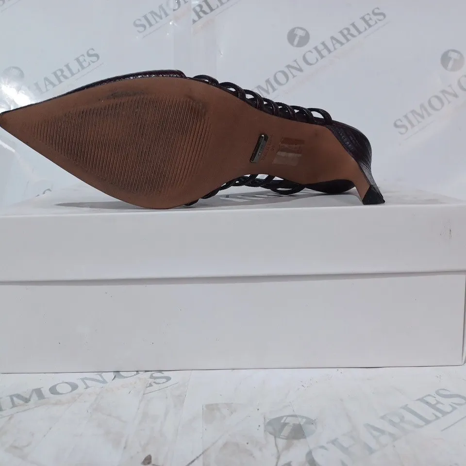BOXED PAIR OF REISS DAPHNE SLINGBACK HEELS IN POMEGRANATE SIZE 6