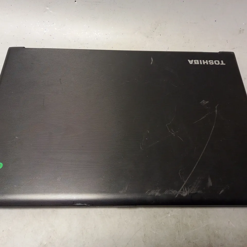 TOSHIBA SATELLITE PRO R50-B LAPTOP