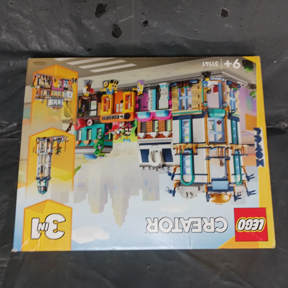 BOXED LEGO CREATOR MAIN STREET 3 IN 1 - 31141 RRP £60.99