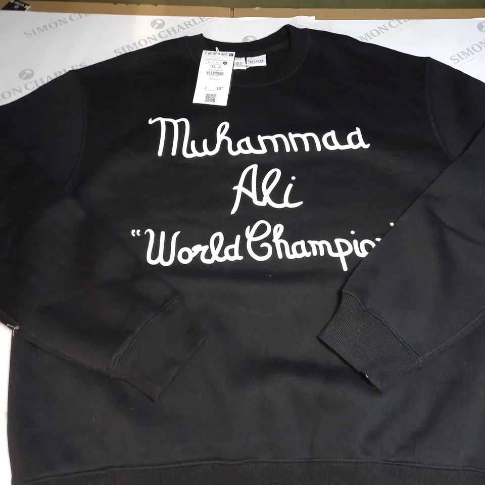 MUHAMMAD ALI GRAPHIC SWEATSHIRT SIZE XL