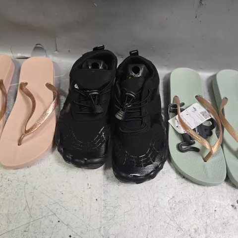 BOX OF APPROXIMATELY 15 ASSORTED PAIRS OF SHOES AND FOOTWEAR ITEMS IN VARIOUS COLOURS, STYLES, AND SIZES - COLLECTION ONLY