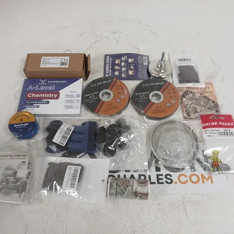 LOT OF ASSORTED HOUSEHOLD ITEMS TO INCLUDE CUTTING DISCS, SINK CHAIN AND SPLITTER CABLE