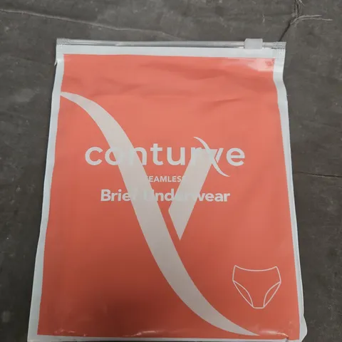 CONTURVE SEAMLESS BRIEF UNDERWEAR – WOMEN’S WHITE, UK 2XL