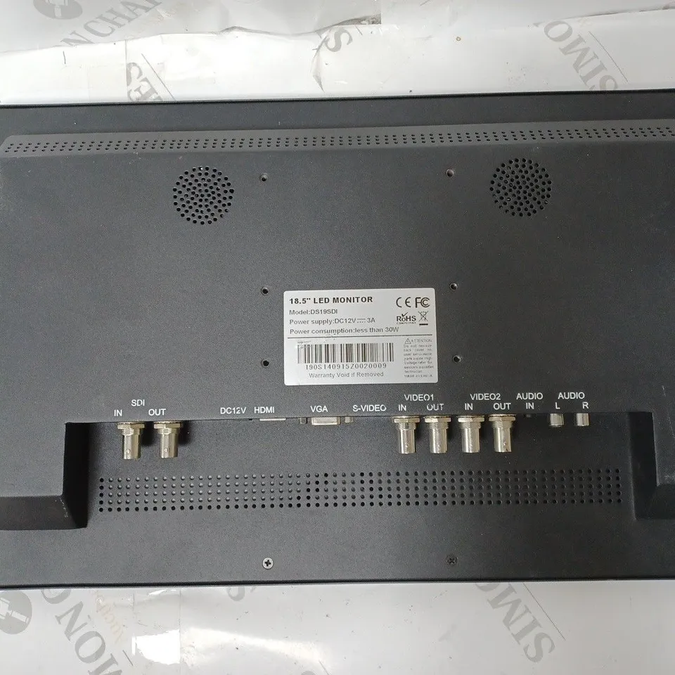 18.5'' LED MONITOR 