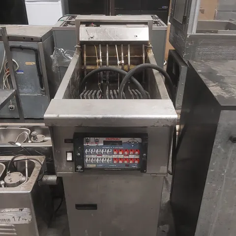 COMMERCIAL ELECTRIC DEEP FRYER