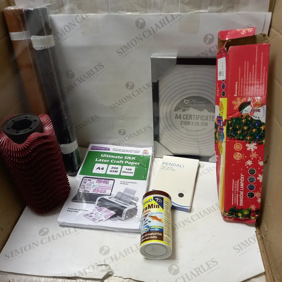 LOT OF ASSORTED HOUSEHOLD ITEMS TO INCLUDE LASER CRAFT PAPER, PILLOW CASES AND PHOTOFRAMES