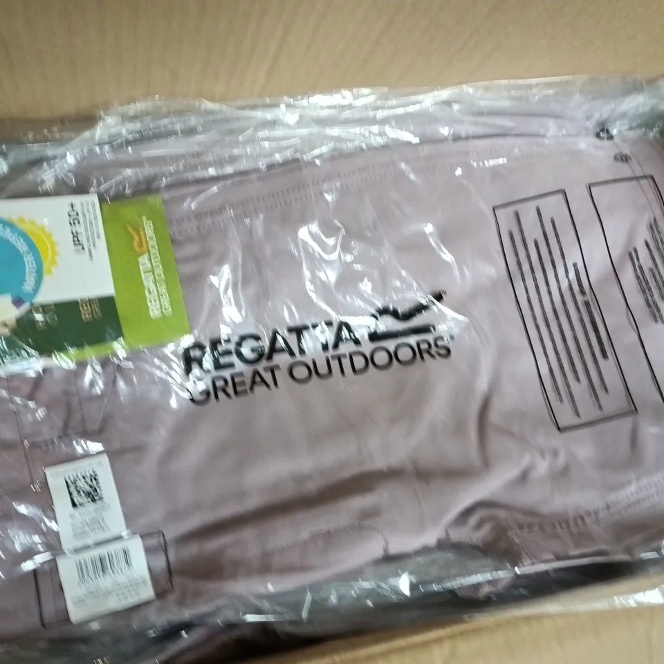 APPROXIMATELY 24 BRAND NEW REGATTA KIDS SOCCER SHORTS II IN HEATHER - 11-12YRS