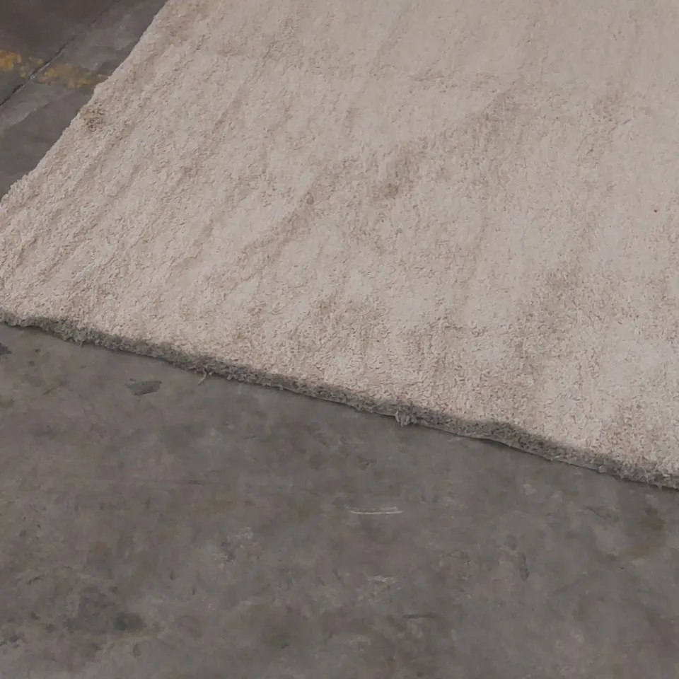 QUALITY DESIGNER AREA RUG - APPROXIMATELY 290 x 200cm