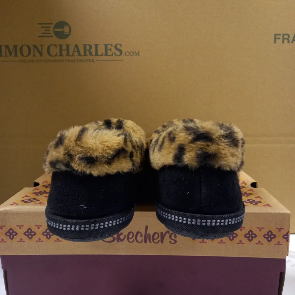 SKETCHERS FUR LEOPARD SLIPPERS SIZE 6