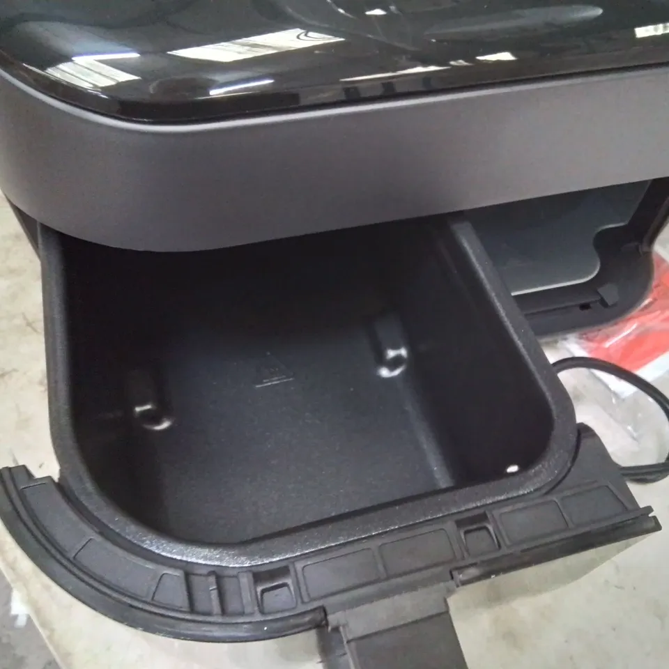 BOXED INSTANT VORTEX 8 IN 1 PLUS DOUBLE AIR FRYER 7.6L 