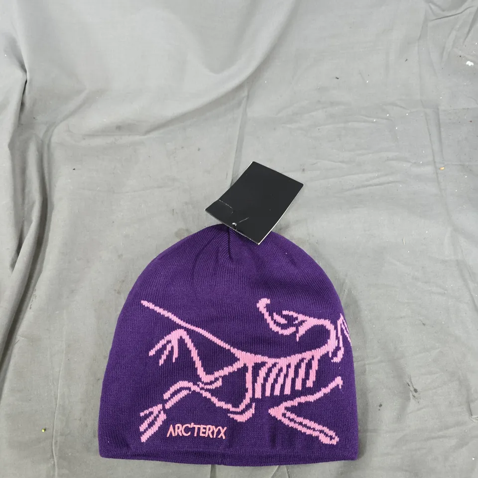 ARC'TERYX KNIT BEANIE – PURPLE WITH PINK LOGO