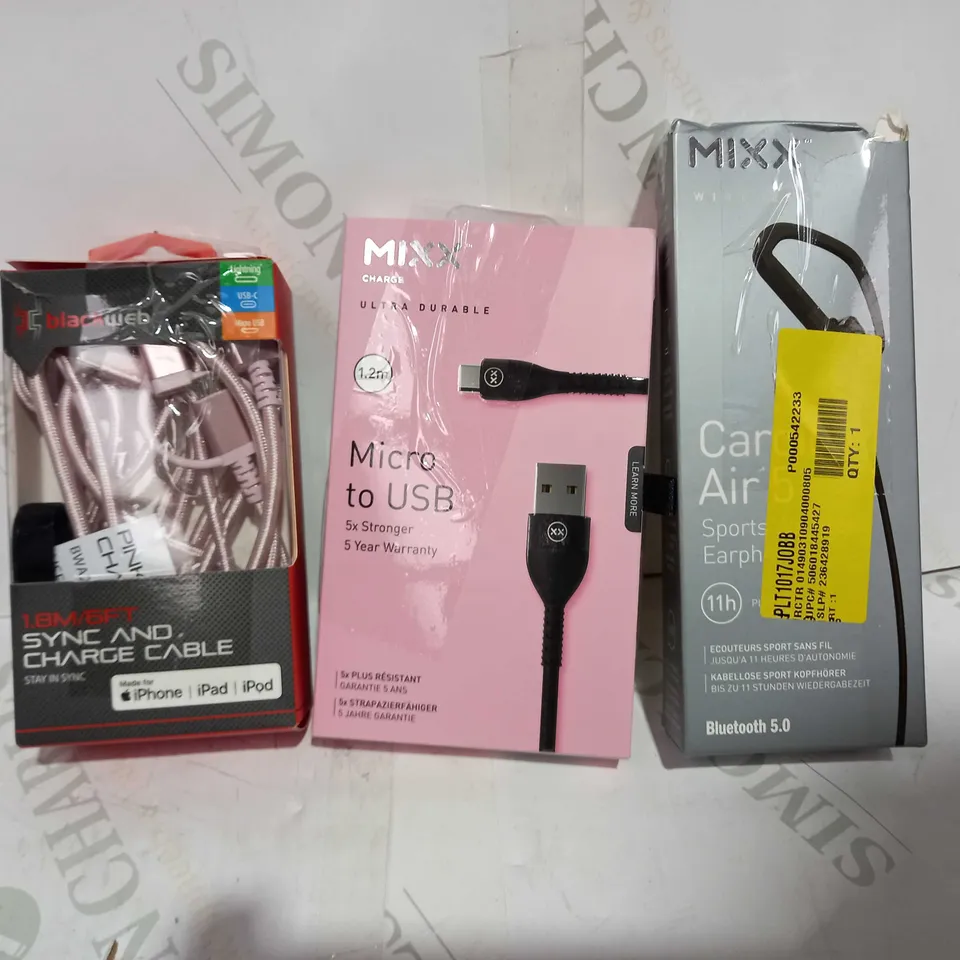 LOT OF APPROXIMATELY 15 ASSORTED HOUSEHOLD ITEMS TO INCLUDE BLACKWEB SYNC AND CHARGE CABLE, MIXX MICRO TO USB CABLE, MIXX CARDIO AIR 5 SPORTS EARPHONES, ETC