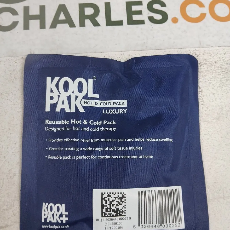 LOT OF APPROXIMATELY 9 KOOLPAK HOT AND COLD THERAPY PACKS