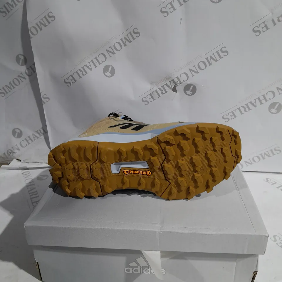 BOXED ADIDAS TERREX TRAINERS SIZE 4.5