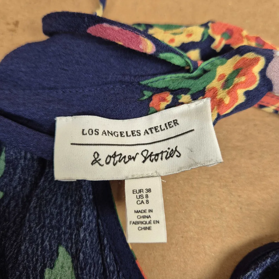 LOS ANGELES ATELIER FLORAL NAVY MAXI DRESS – UK 10 (EU 38) – OCTOBER STORIES