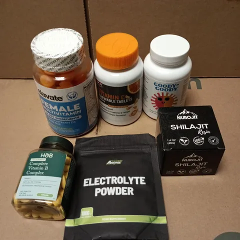 APPROXIMATELY 15 ASSORTED VITAMIN/HEALTH AID PRODUCTS TO INCLUDE ELECTROLYTE POWDER, VITAMIN C, MULTI VITAMINS ETC 