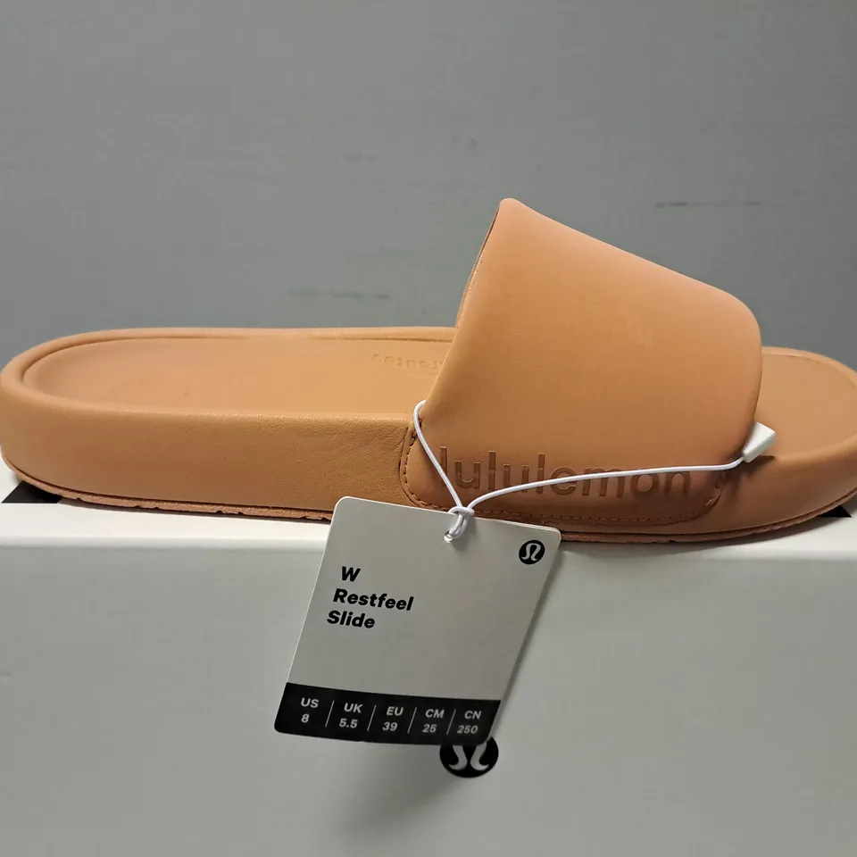 BOXED LULULEMON W RESTFEEL SLIDE UK 5.5