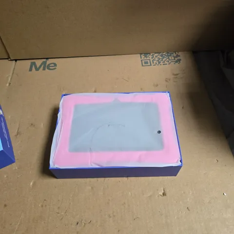 KIDS TABLET PC – BLUE BOXED PACKAGING WITH CARTOON ARTWORK