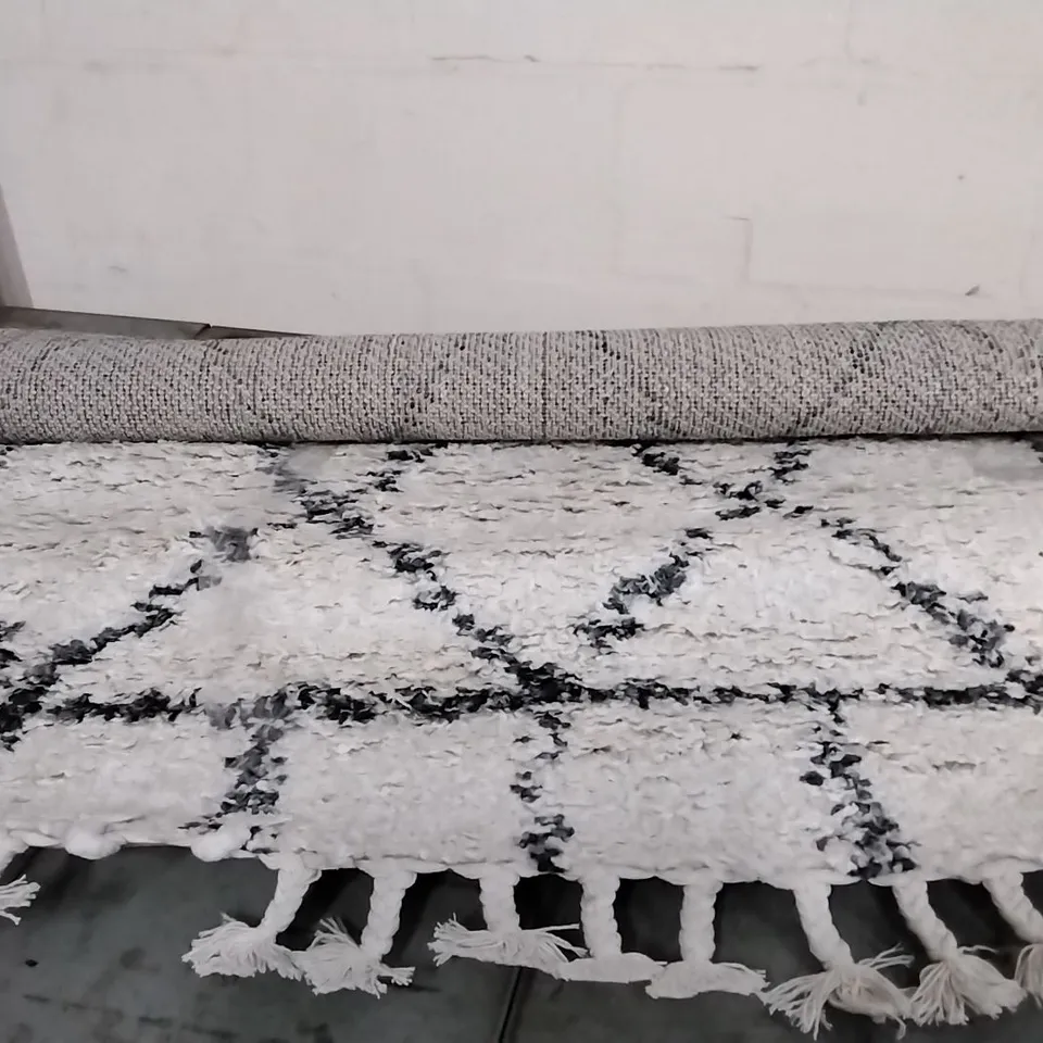 BRAND NEW PACO HOME NADOR CARPET IN CREAM - 120X170CM