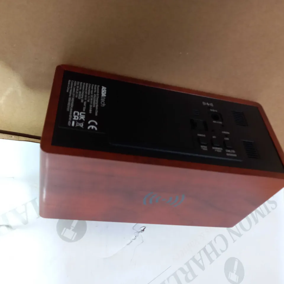 BLUETOOTH QI CHARGING ALARM CLOCK