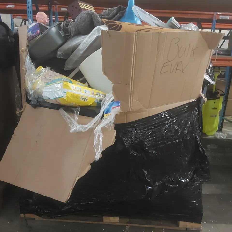 PALLET CONTAINING A VERY LARGE QUANTITY OF ASSORTED CONSUMER PRODUCTS INCLUDING: PAMPERS NAPPIES, BABY DOLL, FOAM FOOTBALL, DOORMAT ECT