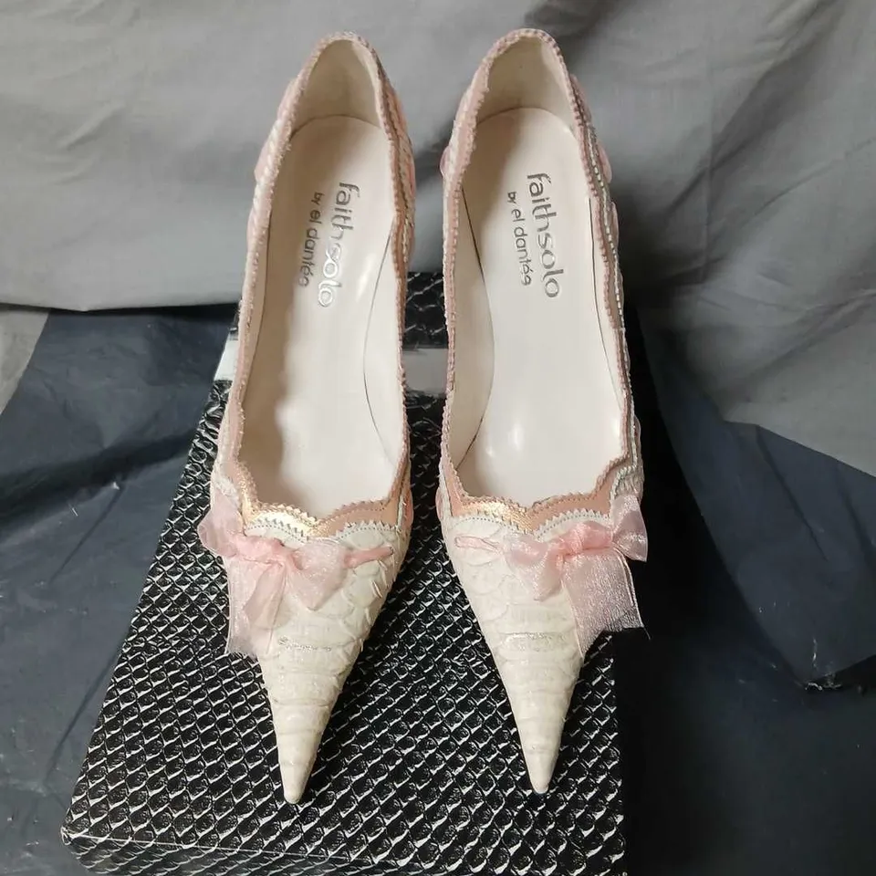 EL DANTES WOMEN'S PEACH LACE HIGH HEELS WITH BOW – UK 5 (EU 38)