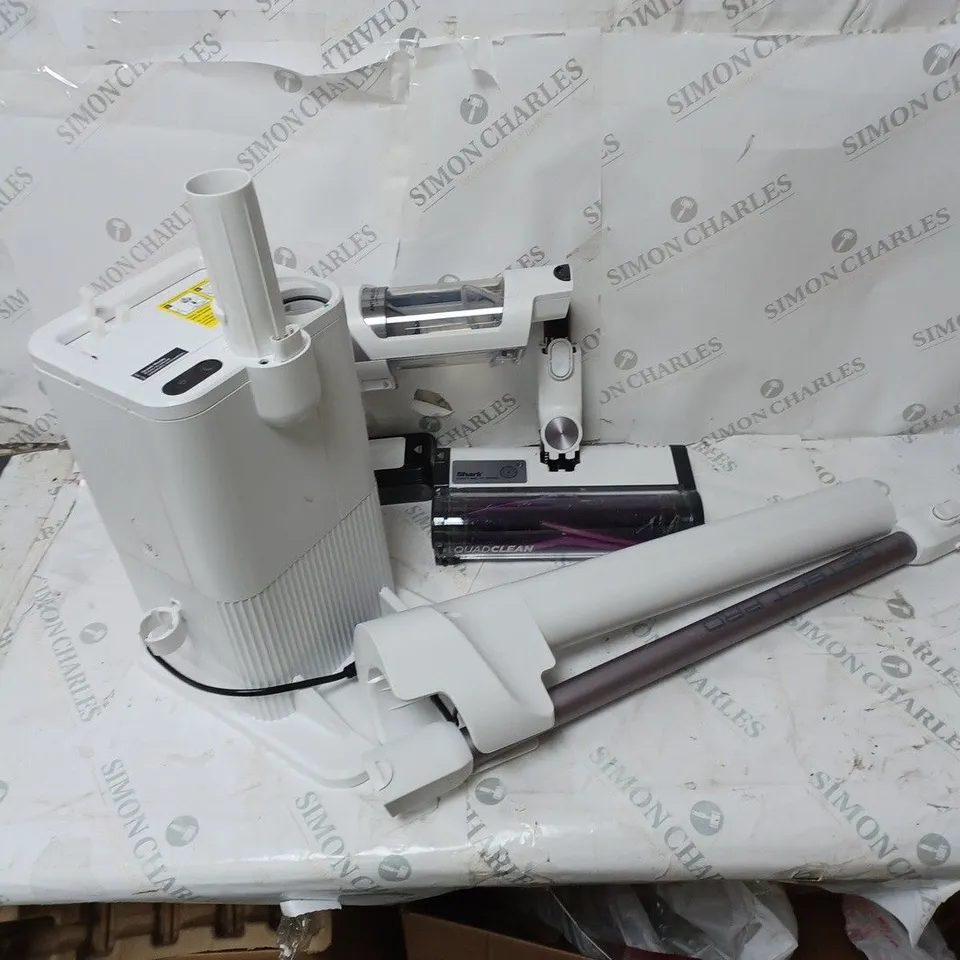 BOXED SHARK DETECT PRO 1.3L AUTO EMPTY VACUUM CLEANER IW3510UK