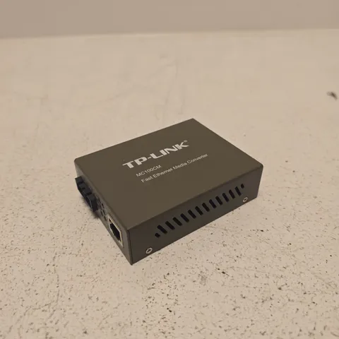 TP-LINK MC100CM 10/100MBPS MULTI-MODE MEDIA CONVERTER