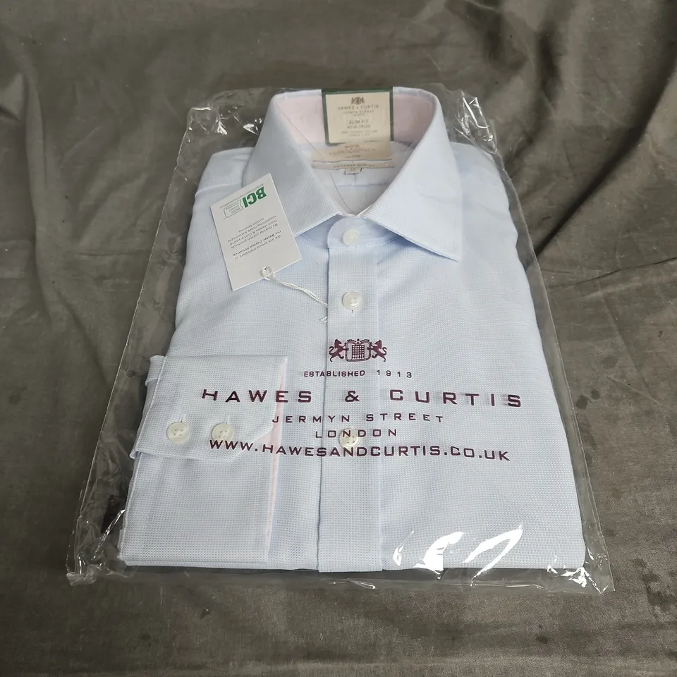 HAWES & CURTIS ST JAMES SLIM FIT NON-IRON SEMI CUTAWAY COLLAR SINGLE CUFF DRESS SHIRT IN BLUE & WHITE SIZE 16/37