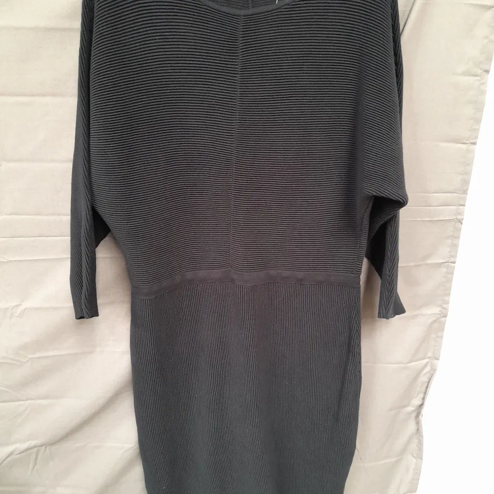 DANNII MINOGUE PETITES BLACK RIBBED DRESS SIZE XXL