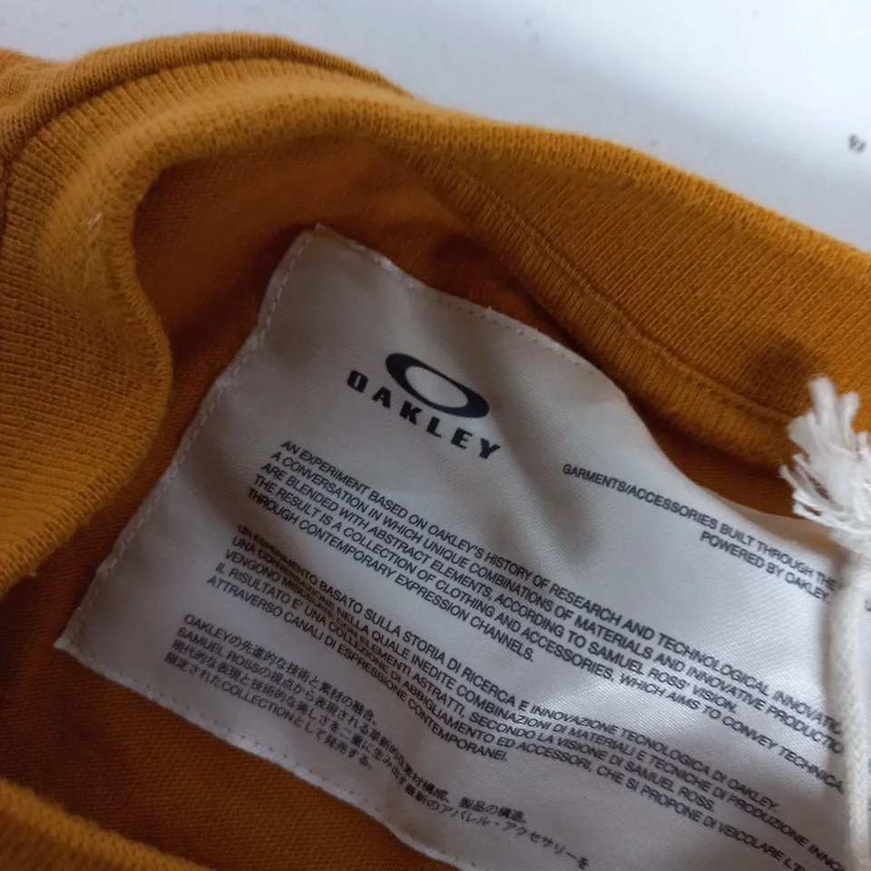 OAKLEY MUSTARD SHORT-SLEEVE TOP WITH FRONT PATCH POCKET - SIZE S
