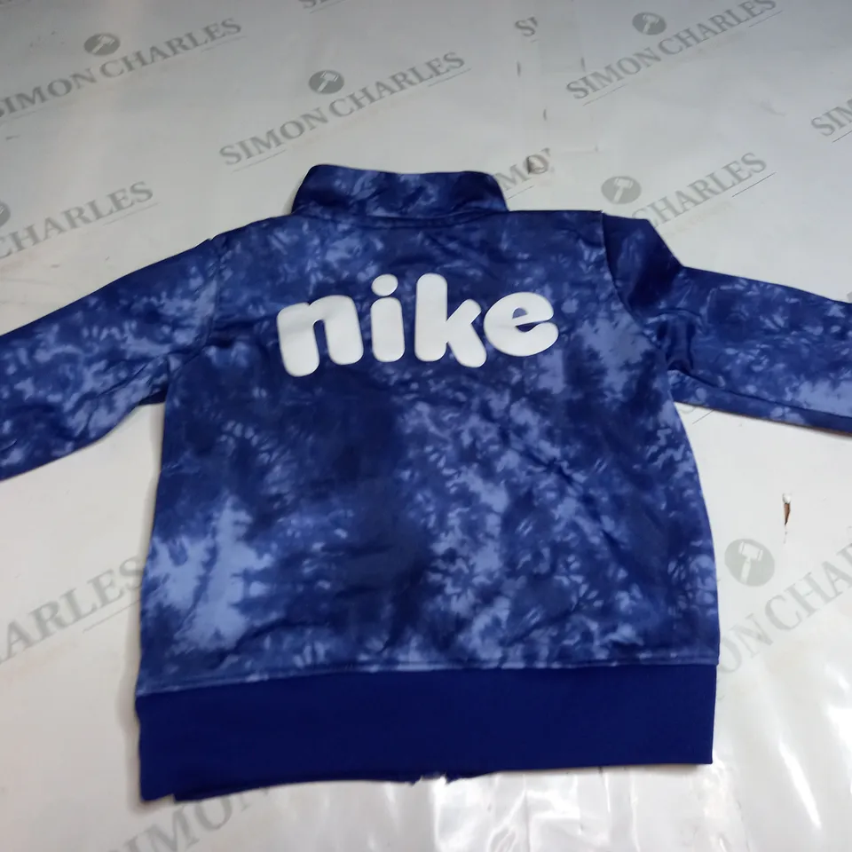 BOYS ZIPPED NIKE JACKET SIZE 18M