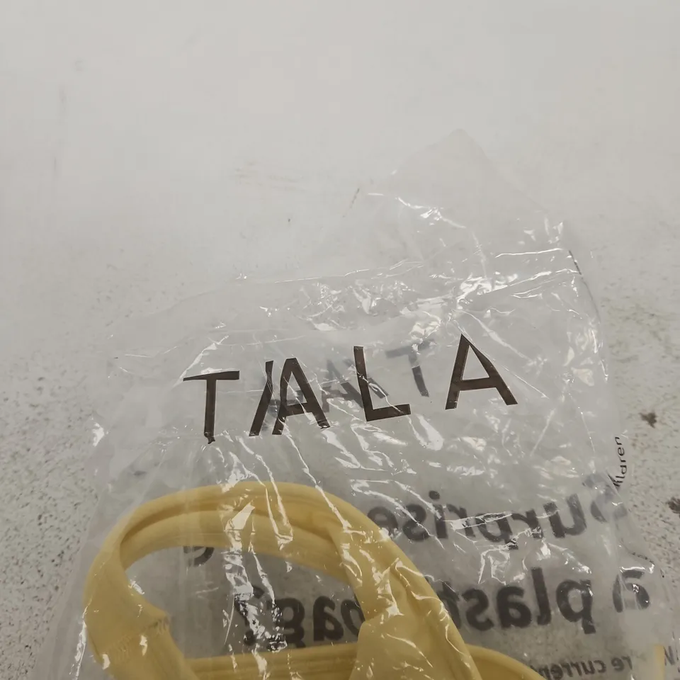 TALA SCULPT SEAMLESS HALTER TANK – BUTTER YELLOW – SIZE S
